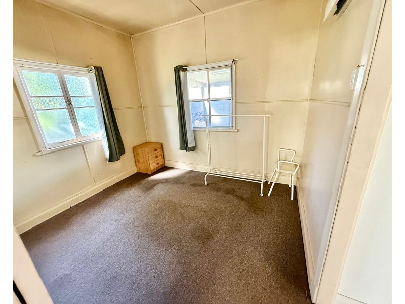 4 Castle Street, Chinchilla QLD 4413