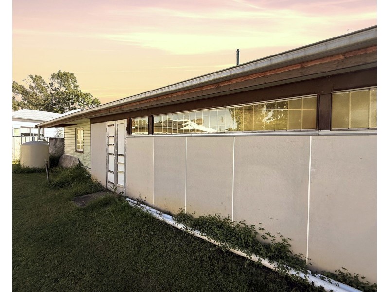 4 Castle Street, Chinchilla QLD 4413