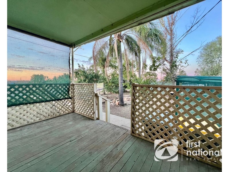 16 Anzac Avenue, Dulacca QLD 4425