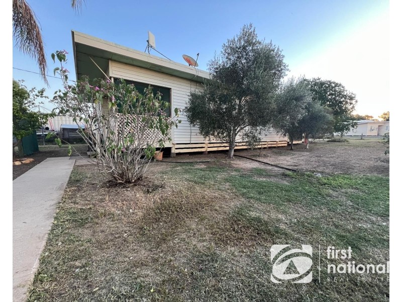 16 Anzac Avenue, Dulacca QLD 4425