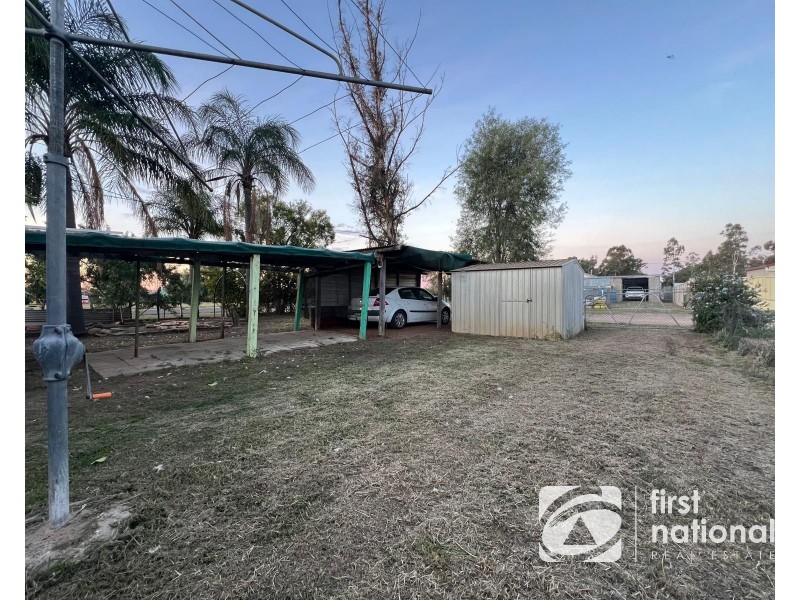 16 Anzac Avenue, Dulacca QLD 4425