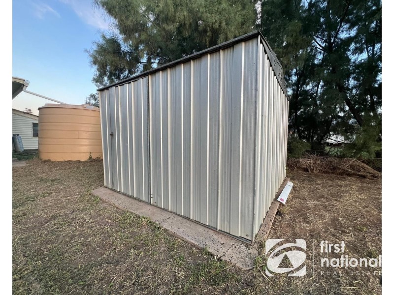16 Anzac Avenue, Dulacca QLD 4425