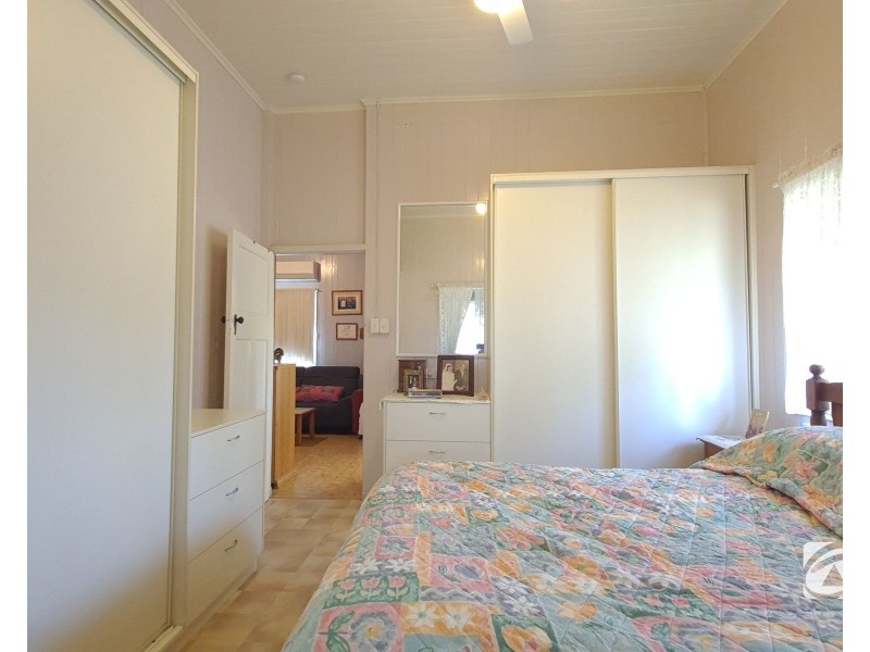 77 PARK STREET, Chinchilla QLD 4413