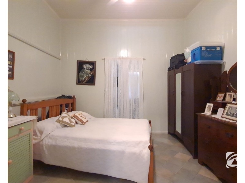 77 PARK STREET, Chinchilla QLD 4413