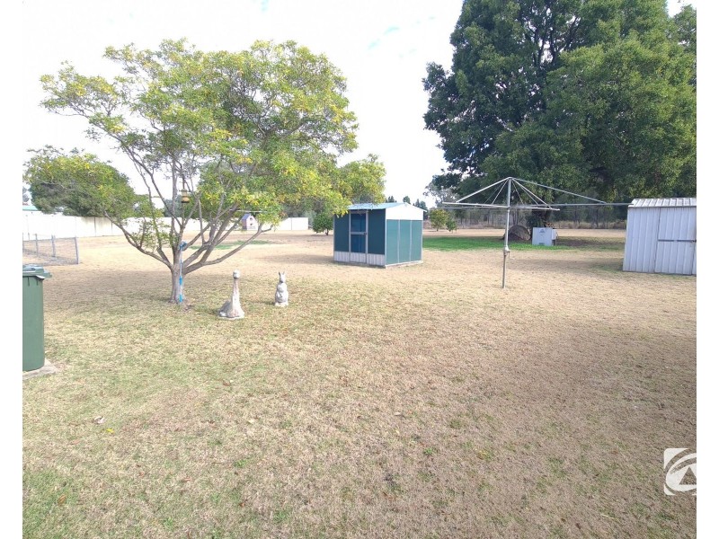 77 PARK STREET, Chinchilla QLD 4413