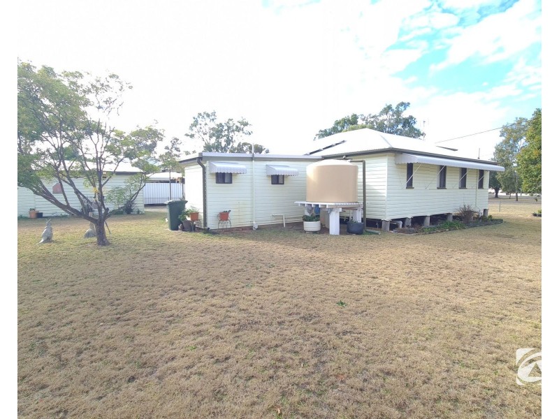 77 PARK STREET, Chinchilla QLD 4413