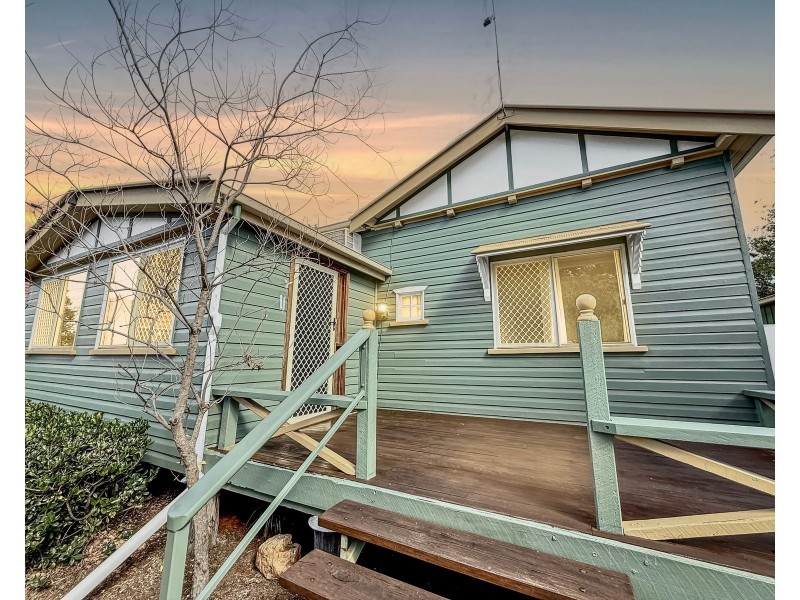 50 Bell Street, Chinchilla QLD 4413