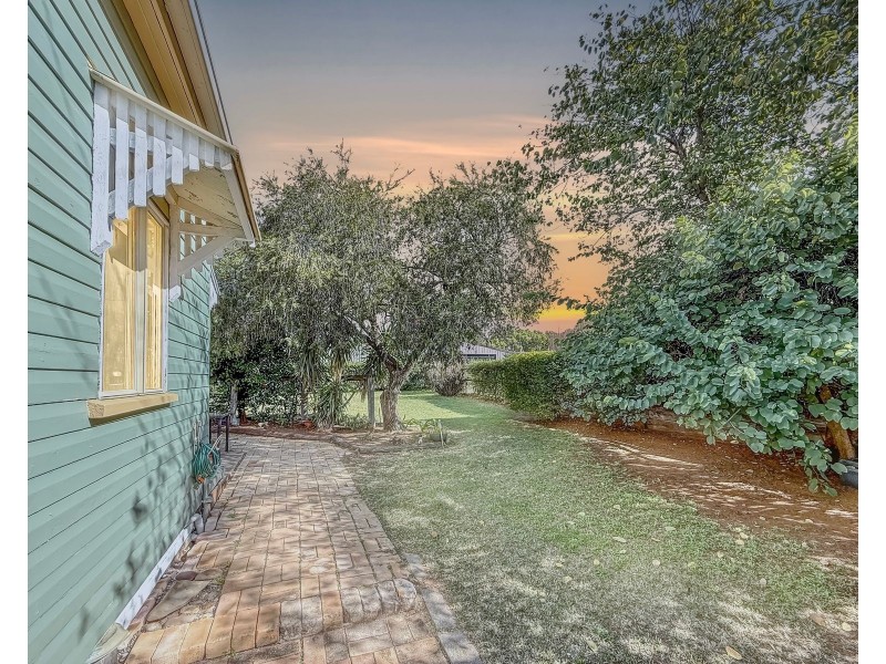 50 Bell Street, Chinchilla QLD 4413