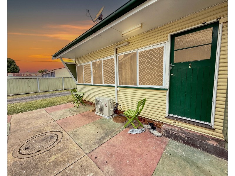 12 Constance Street, Miles QLD 4415