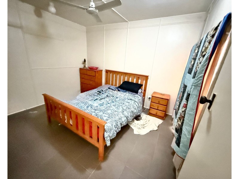 12 Constance Street, Miles QLD 4415
