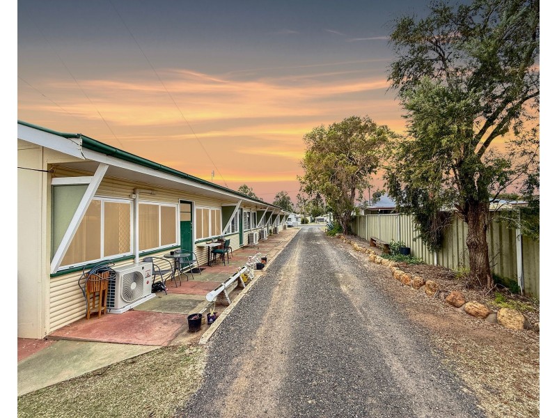 12 Constance Street, Miles QLD 4415