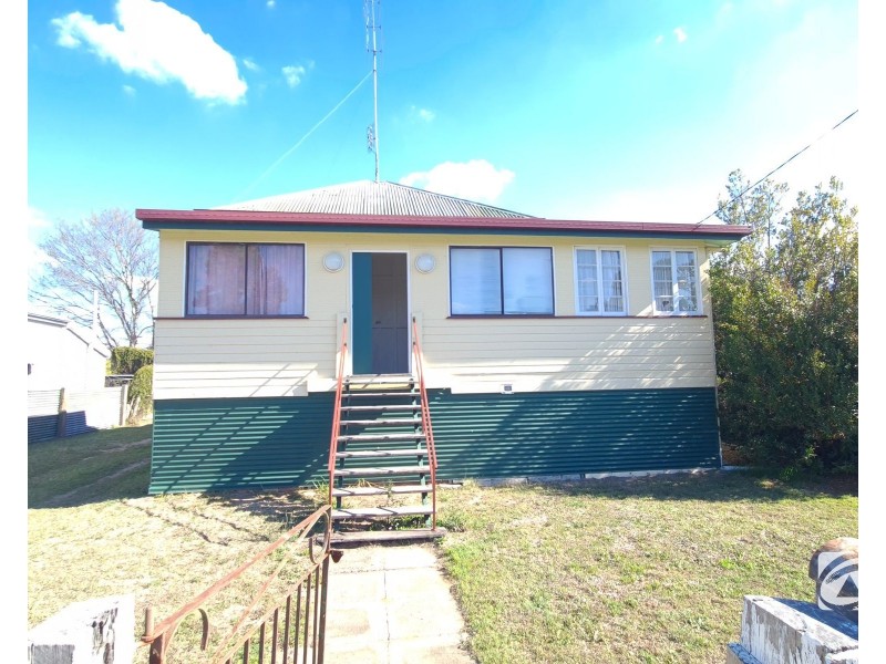 20 MCNULTY STREET, Miles QLD 4415