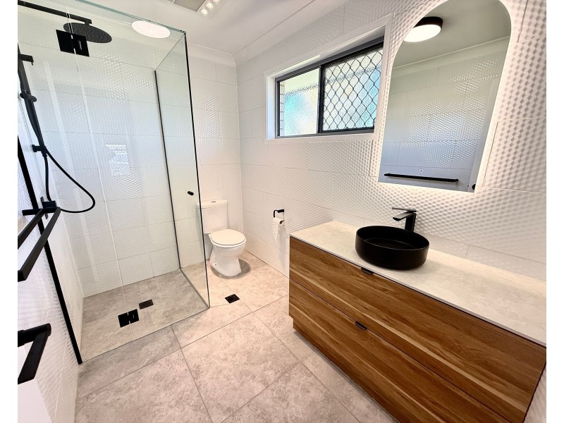 21 Freeman Close, Chinchilla QLD 4413