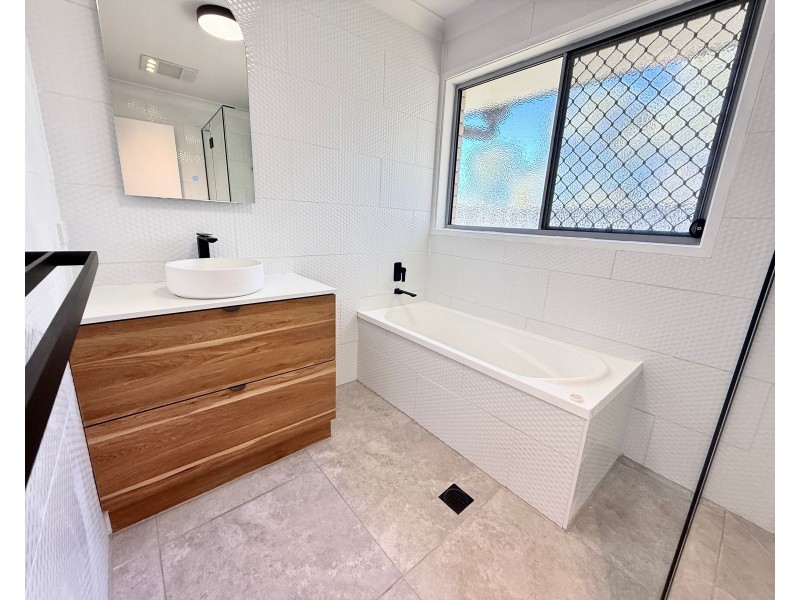 21 Freeman Close, Chinchilla QLD 4413
