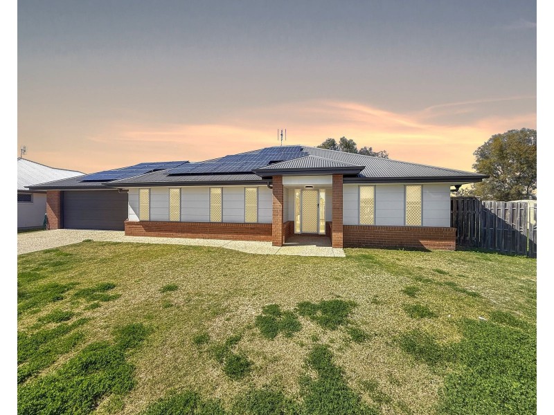 21 Freeman Close, Chinchilla QLD 4413