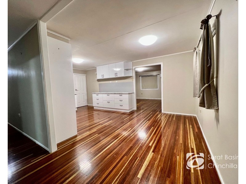 7 DOWNES Road, Chinchilla QLD 4413