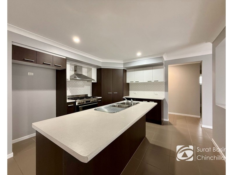 21 VOWLES STREET, Miles QLD 4415
