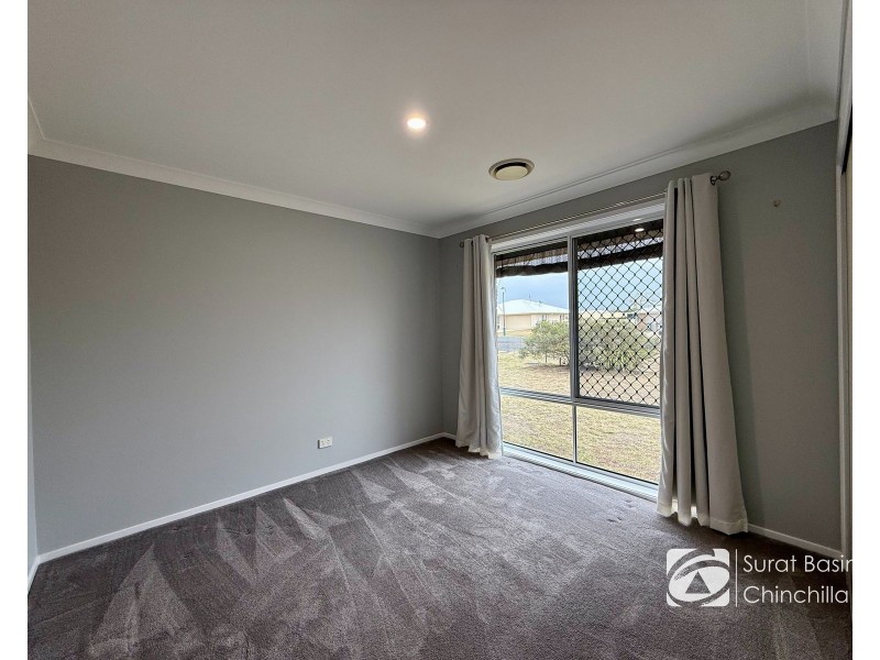 21 VOWLES STREET, Miles QLD 4415