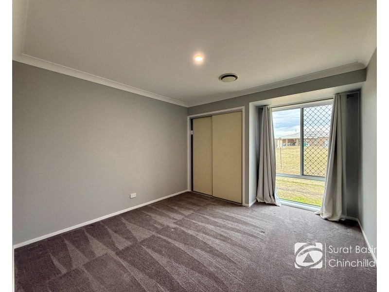 21 VOWLES STREET, Miles QLD 4415