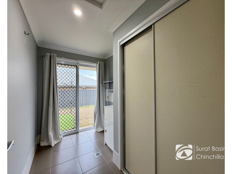 21 VOWLES STREET, Miles QLD 4415