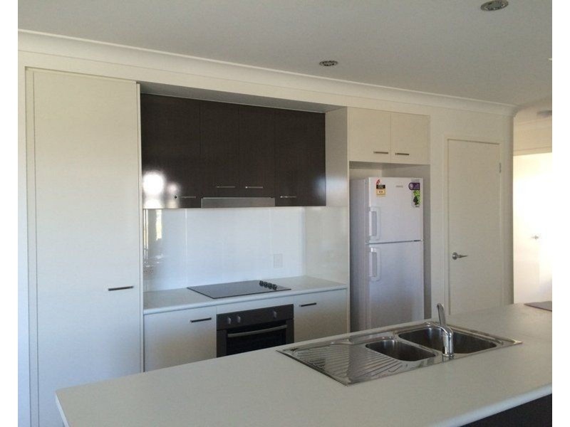 2/22 BRIDGEMAN PARADE, Chinchilla QLD 4413