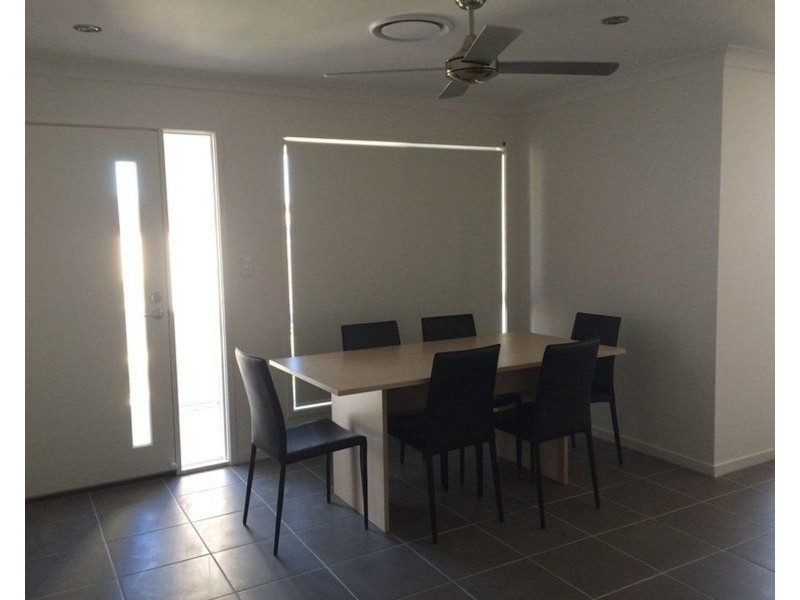 2/22 BRIDGEMAN PARADE, Chinchilla QLD 4413
