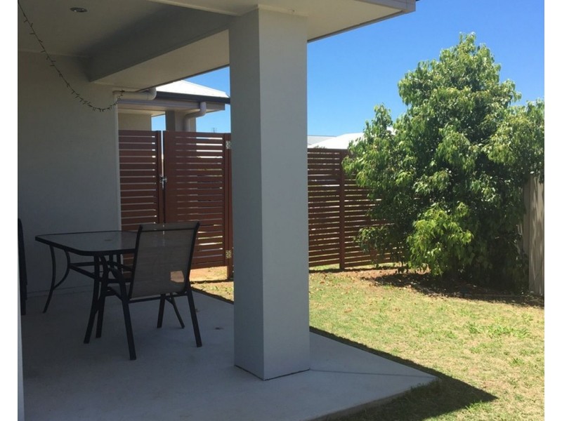 2/22 BRIDGEMAN PARADE, Chinchilla QLD 4413