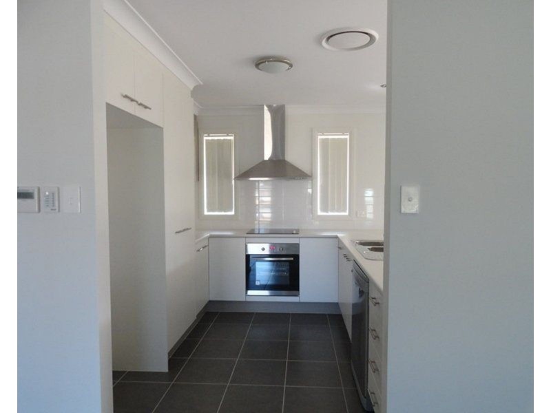 71 Frame Street, Chinchilla QLD 4413