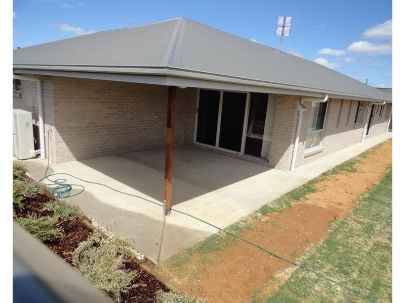 71 Frame Street, Chinchilla QLD 4413