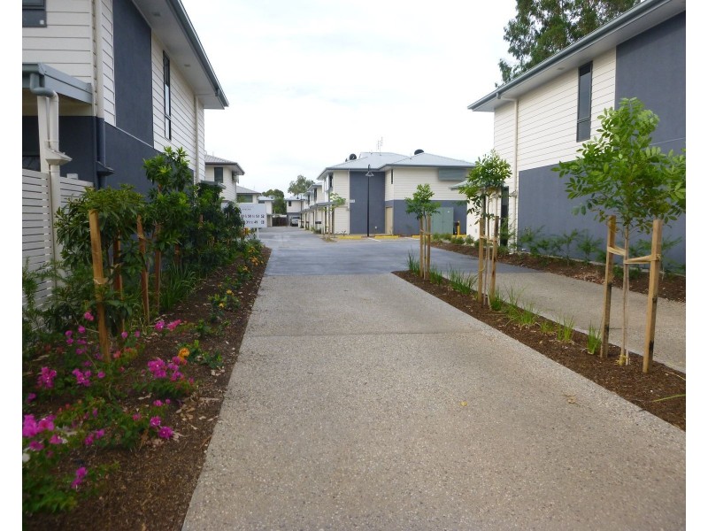 16 Stonewood Villas, Chinchilla QLD 4413