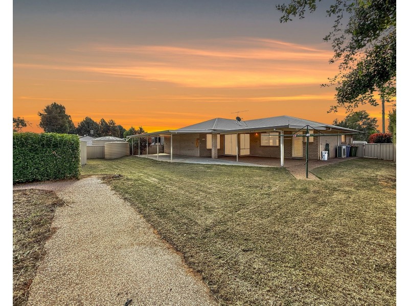 8 Davidson Court, Chinchilla QLD 4413