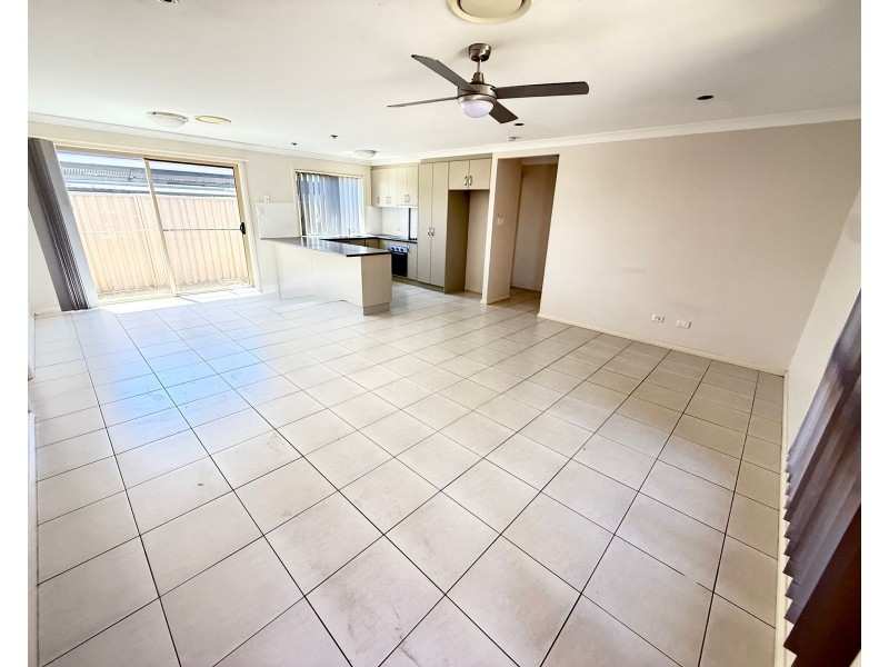 2/27 Price, Chinchilla QLD 4413
