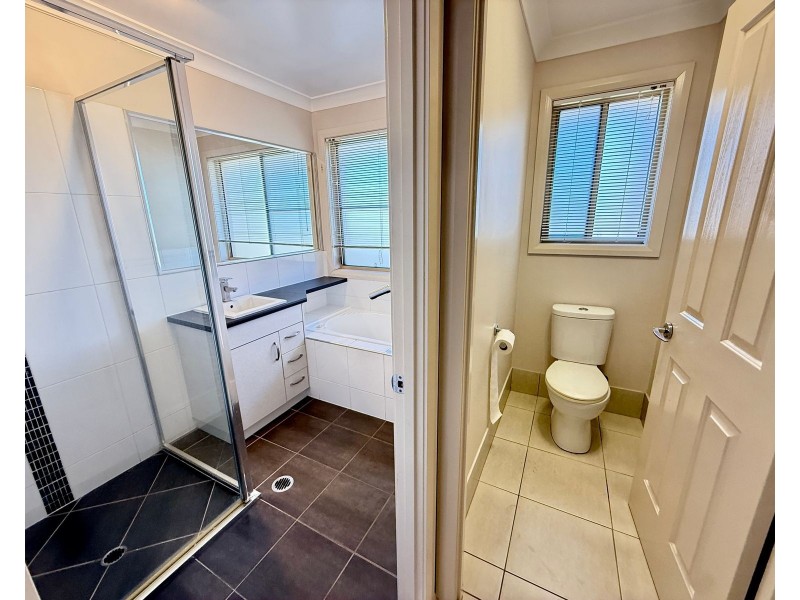 2/27 Price, Chinchilla QLD 4413