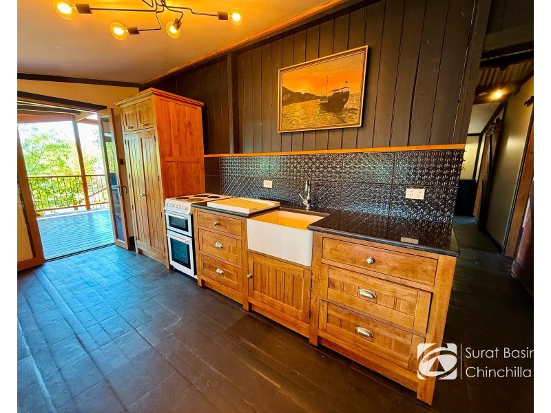 7 Ford Street, Taroom QLD 4420