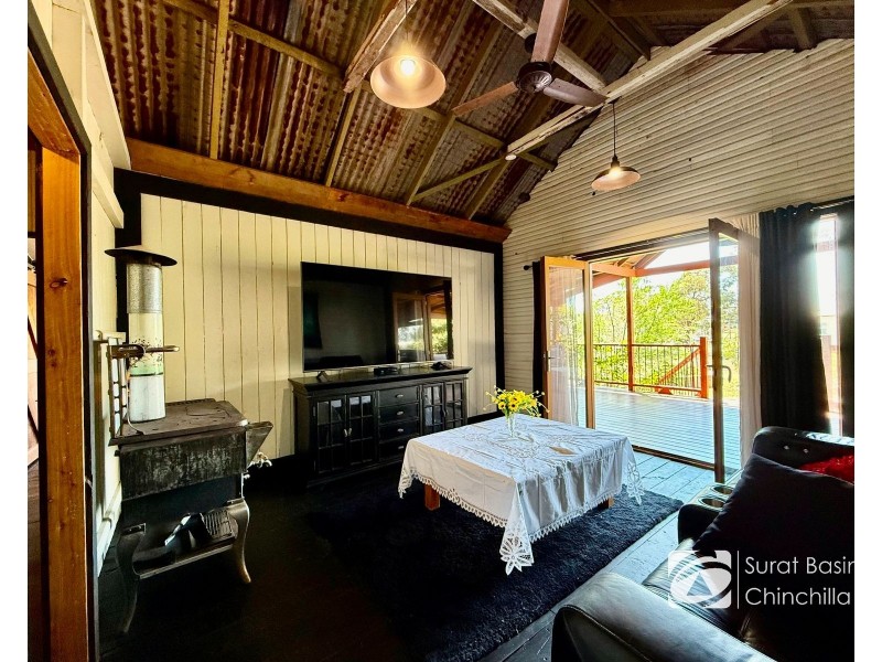 7 Ford Street, Taroom QLD 4420