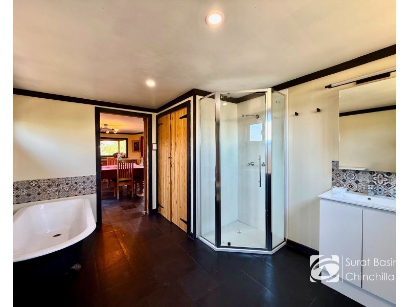 7 Ford Street, Taroom QLD 4420