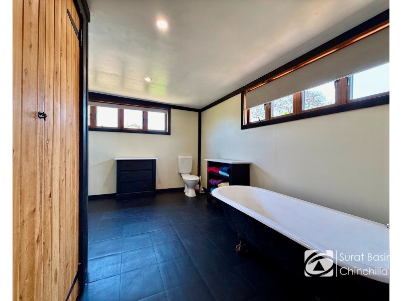 7 Ford Street, Taroom QLD 4420