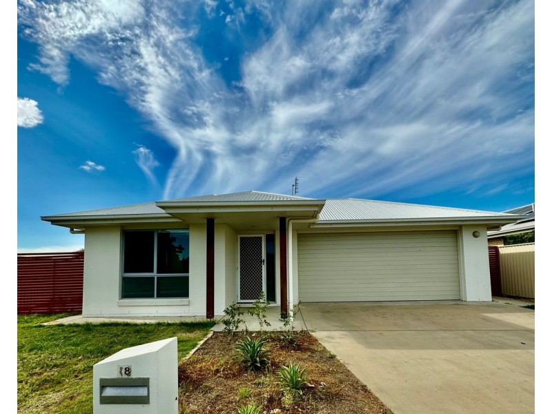 38 BRIDGEMAN PARADE, Chinchilla QLD 4413