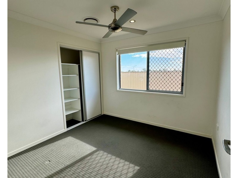 38 BRIDGEMAN PARADE, Chinchilla QLD 4413