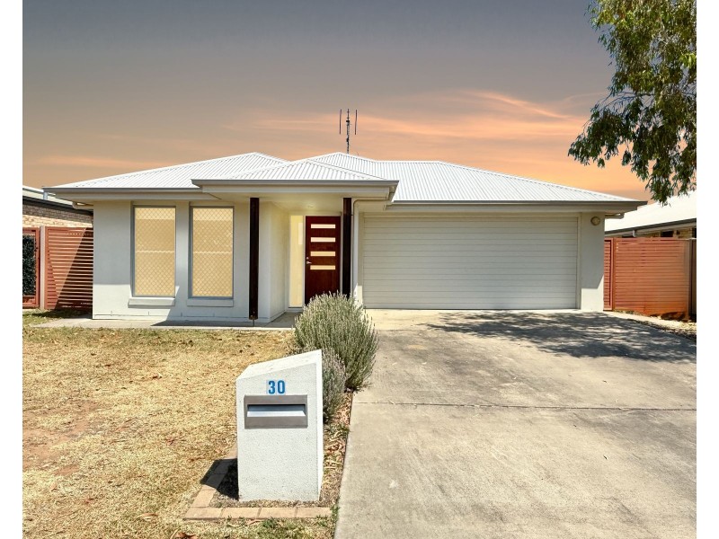 30 Gleeson Street, Chinchilla QLD 4413