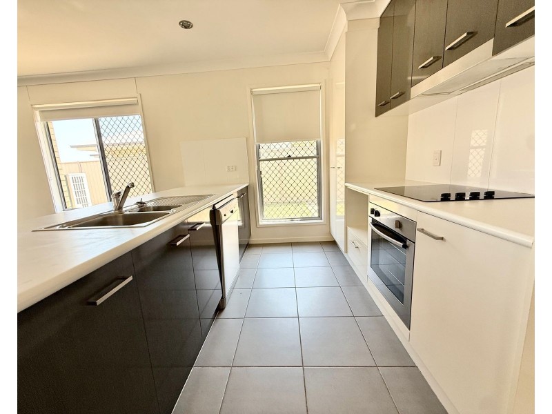 30 Gleeson Street, Chinchilla QLD 4413