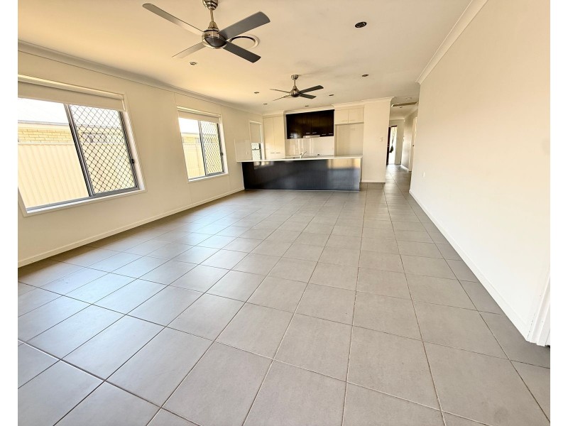 30 Gleeson Street, Chinchilla QLD 4413