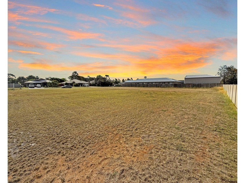 13 Parker Place, Chinchilla QLD 4413