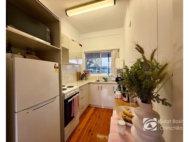 23 Sara Street, Meandarra QLD 4422