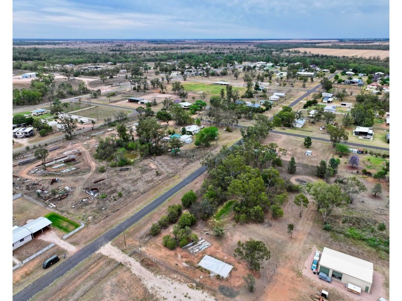 33 Wilson Street, Condamine QLD 4416