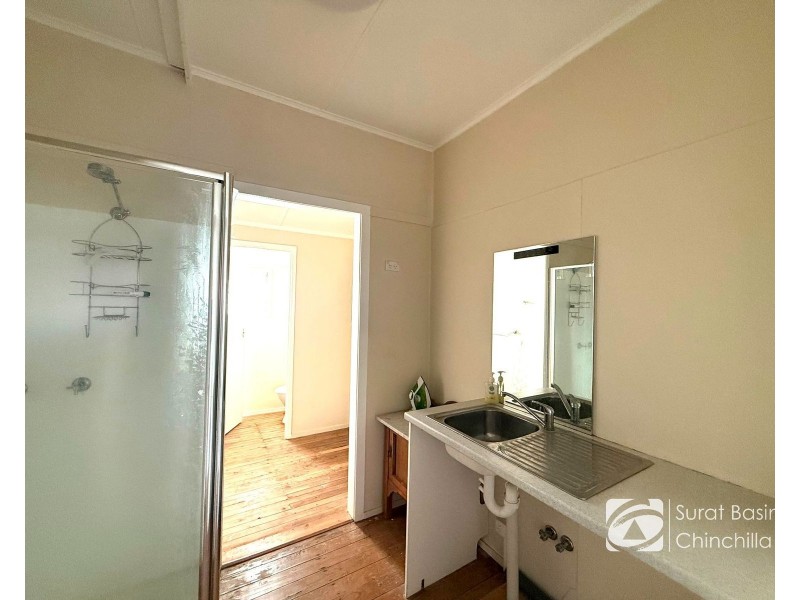 5 ELEANOR STREET, Miles QLD 4415