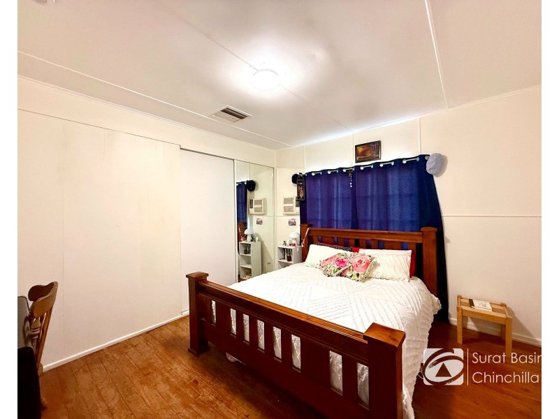 5 ELEANOR STREET, Miles QLD 4415