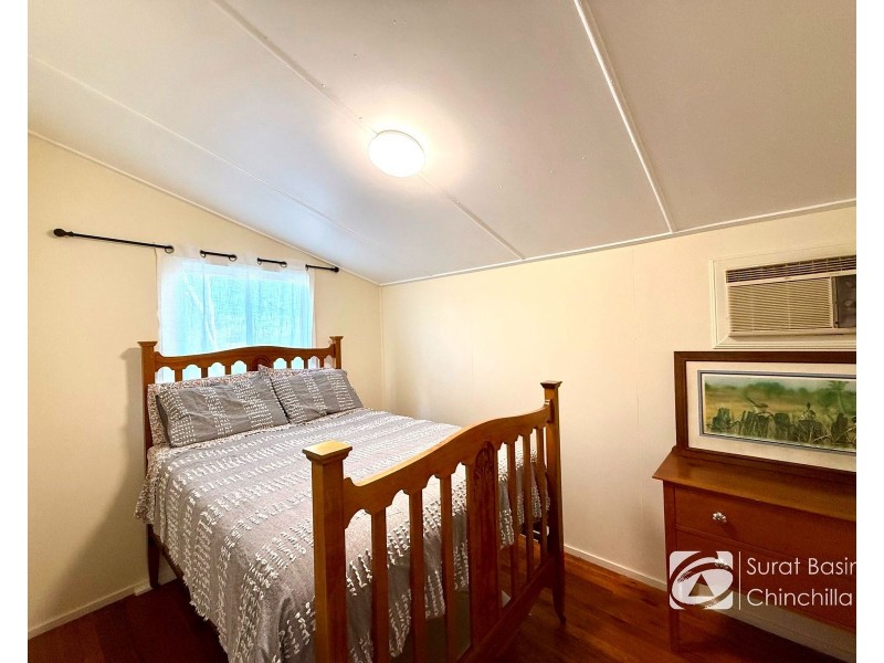 5 ELEANOR STREET, Miles QLD 4415