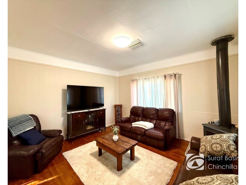 5 ELEANOR STREET, Miles QLD 4415