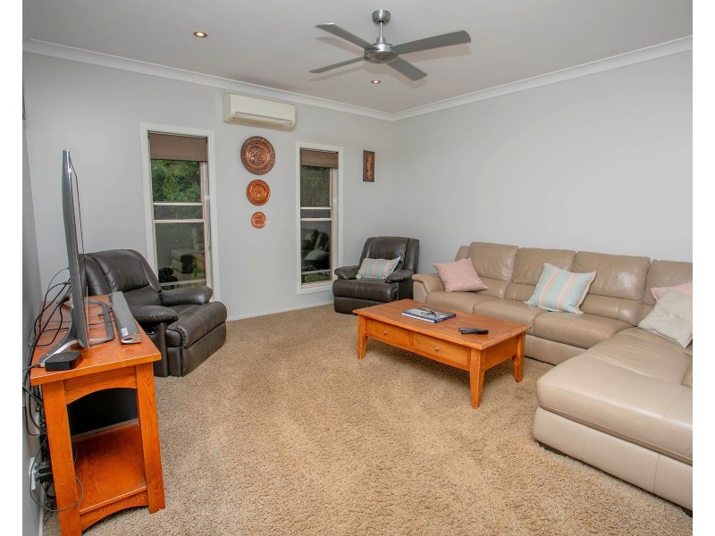 35 McCaffery Road, Chinchilla QLD 4413